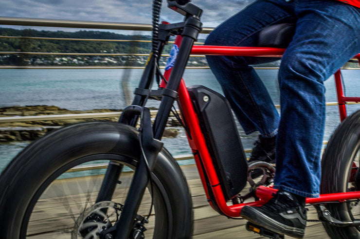 Squiggy Fat Tyre E-Bike Bobby Red on Black Rim